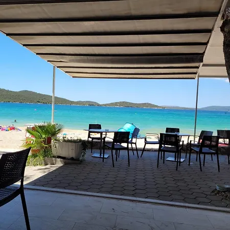 Natalie Seaview Apartment