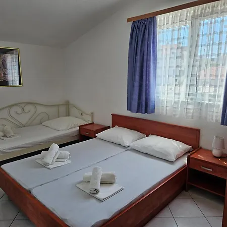 Natalie Seaview Apartment