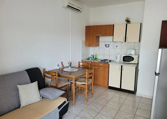 Natalie Seaview Apartament